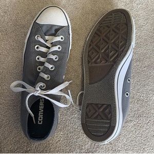 Women’s converse GREY